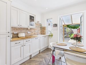 Kitchen- click for photo gallery